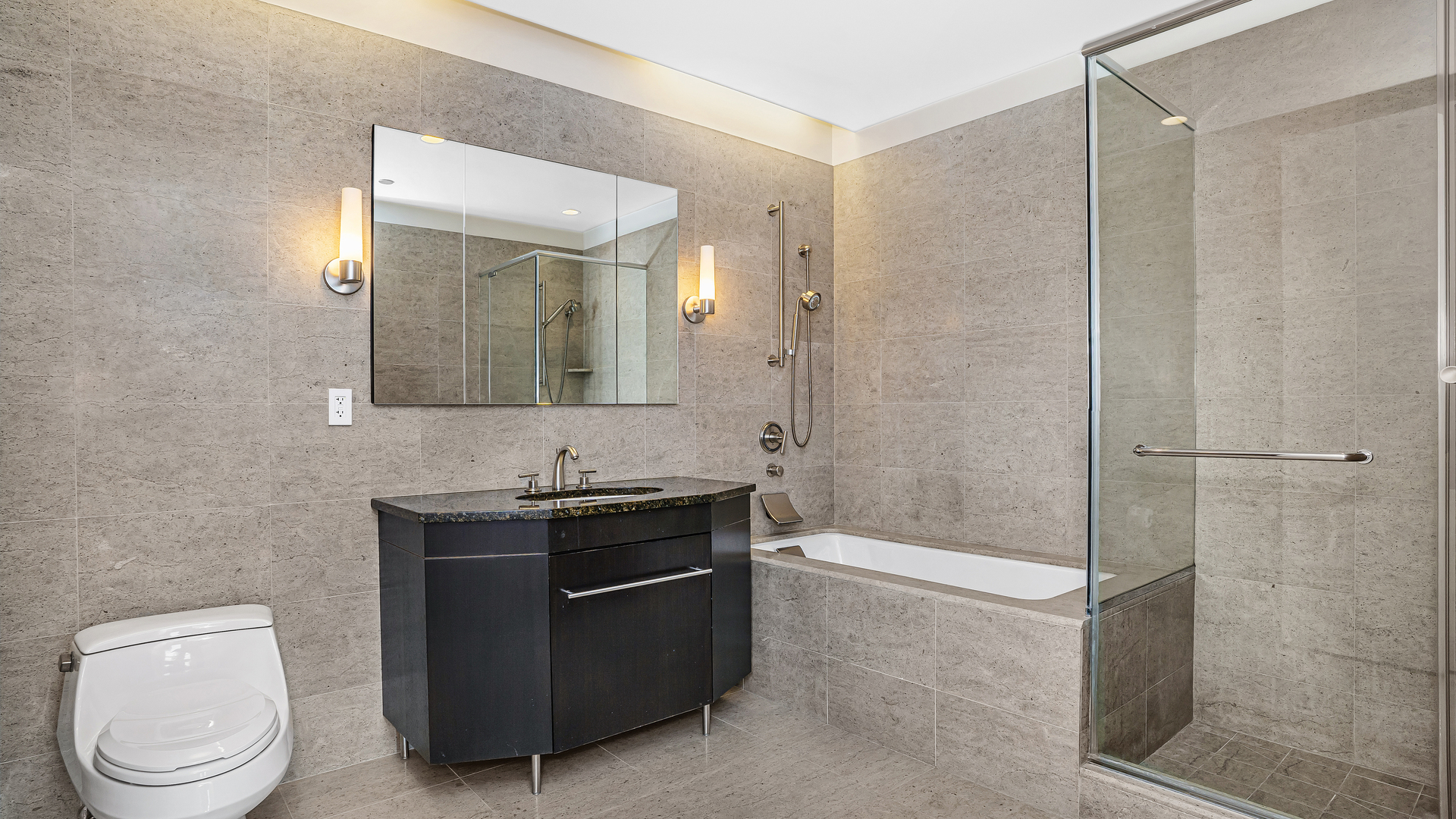 401 N Wabash Avenue Unit: 32E