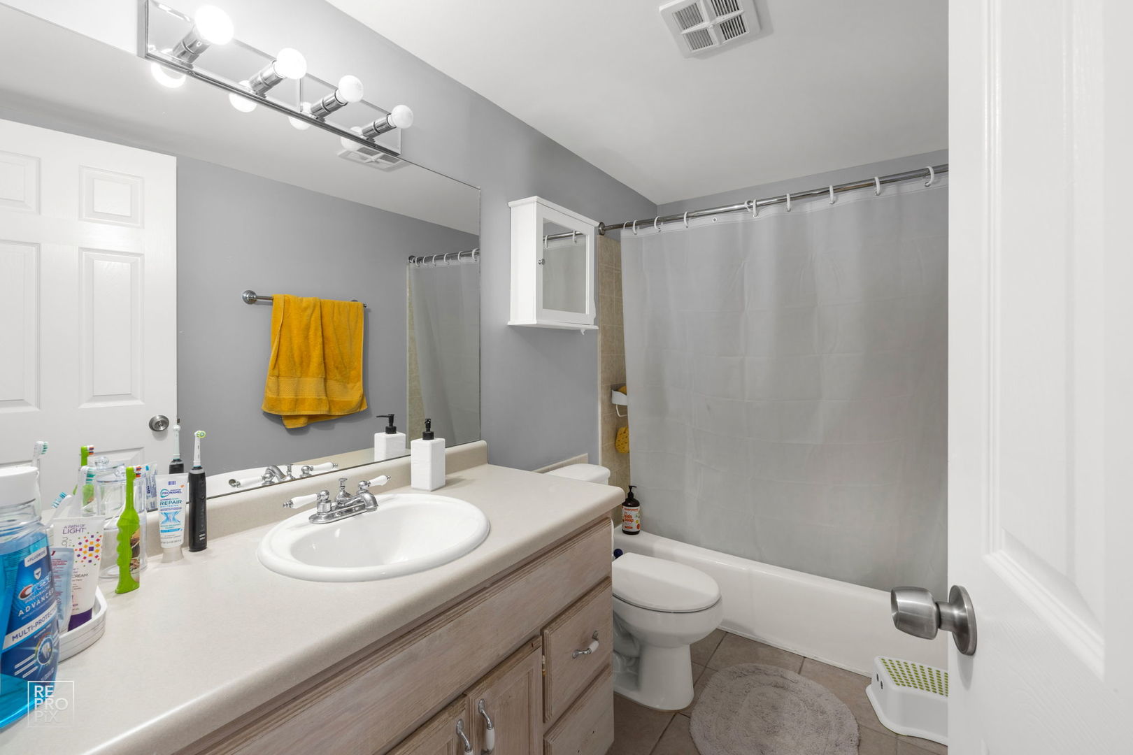 1100 E Randville Drive Unit: 211
