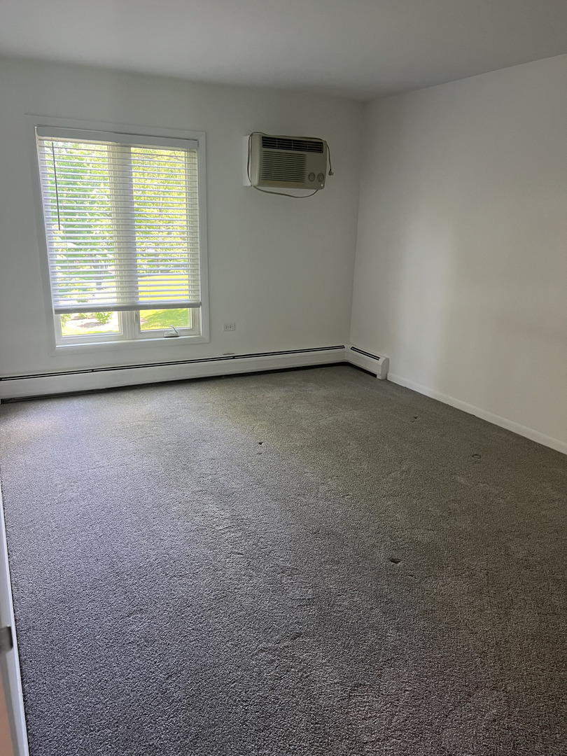 1053 W Ogden Avenue Unit: 339
