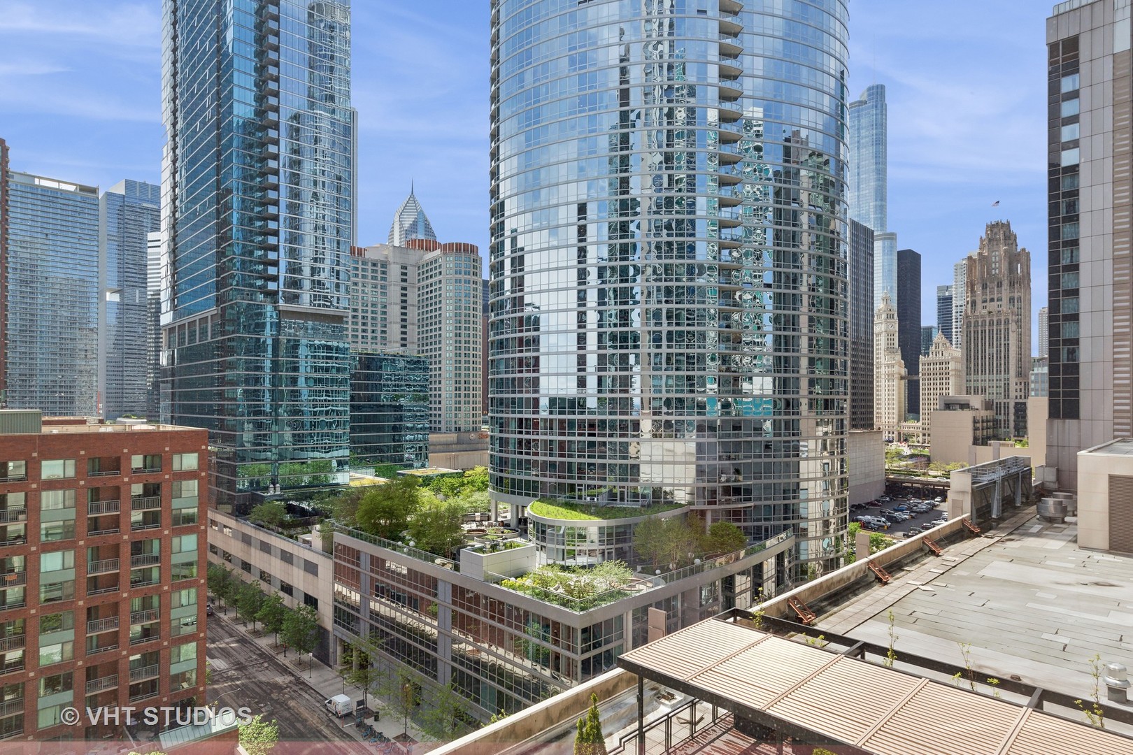 512 N MCCLURG Court Unit: 607