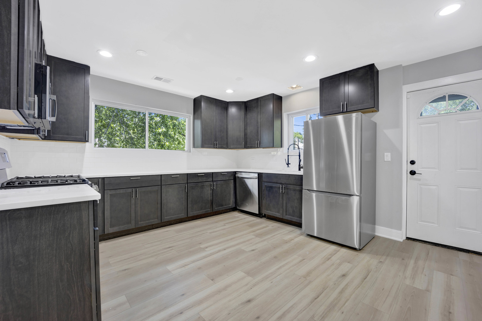 27W180 Cooley Avenue Unit: 2