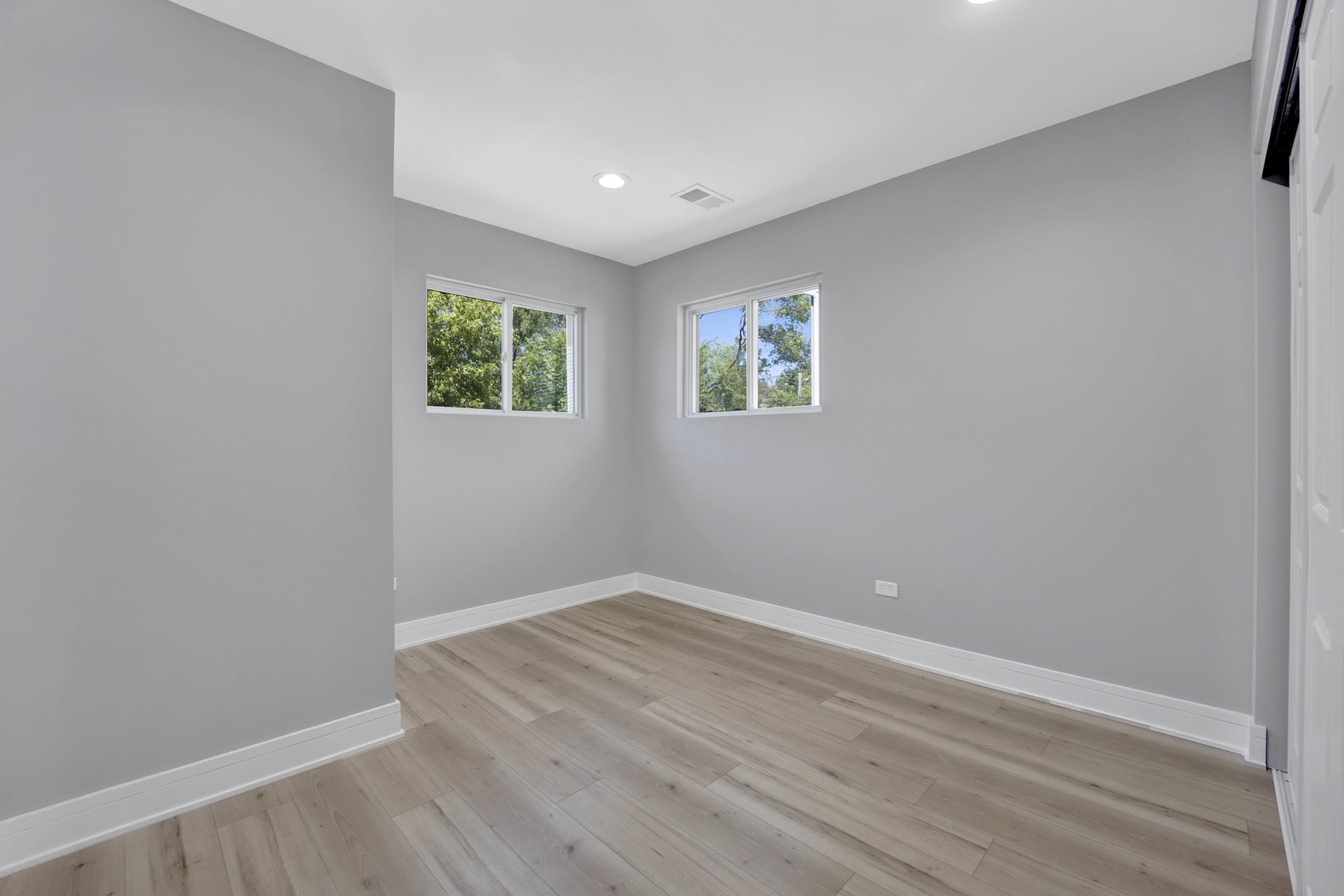 27W180 Cooley Avenue Unit: 2