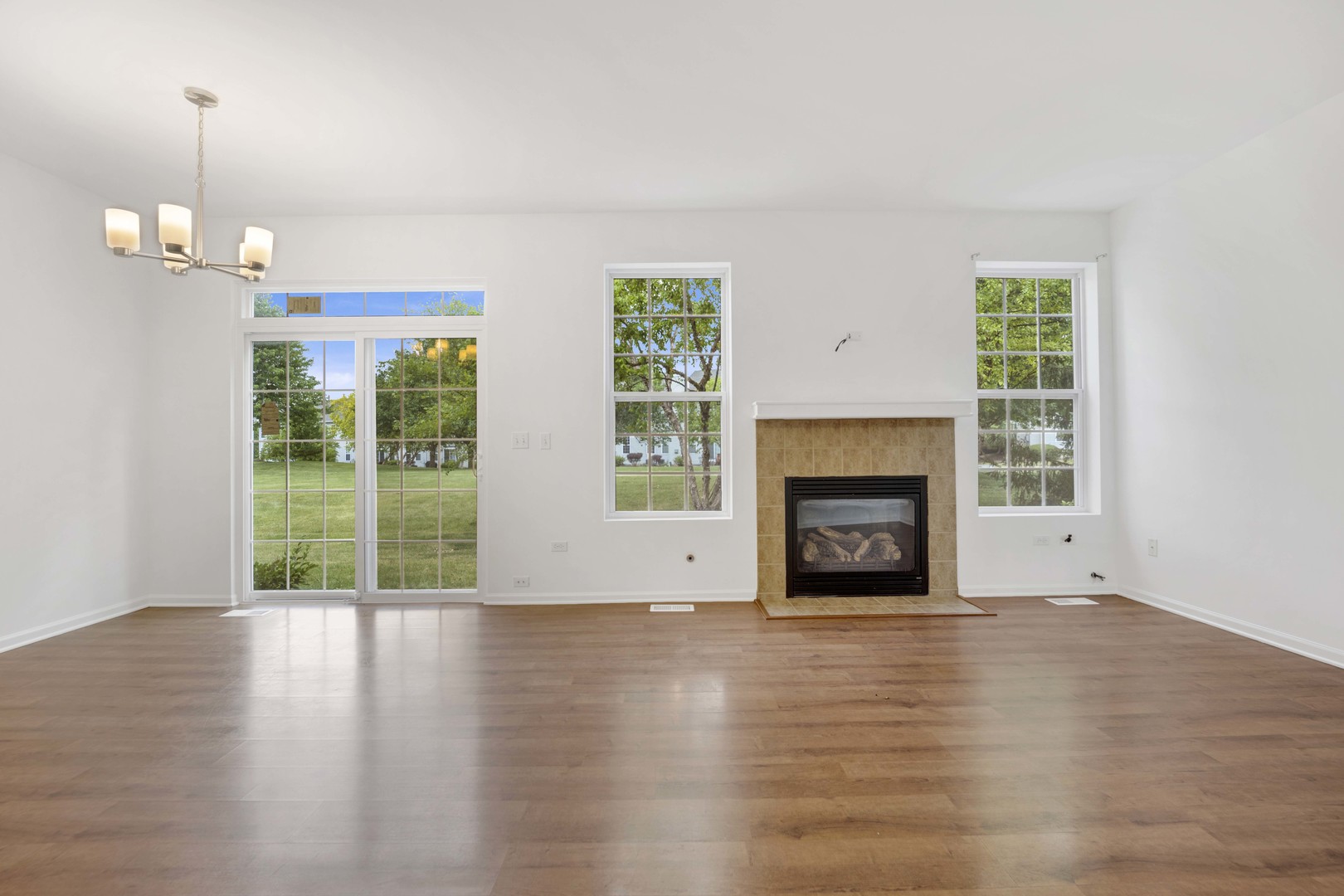 1502 SHAGBARK Drive Unit: 1502