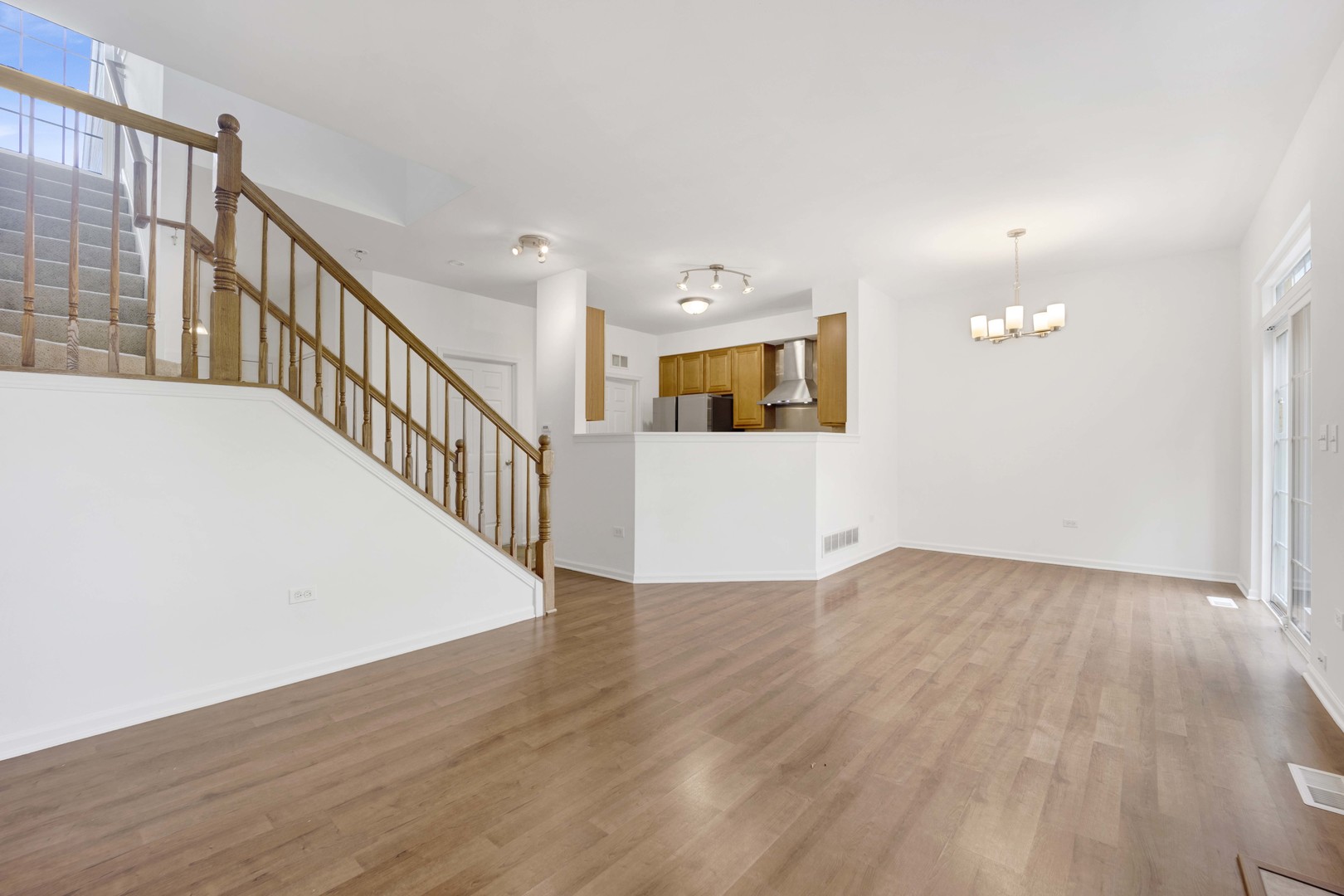 1502 SHAGBARK Drive Unit: 1502