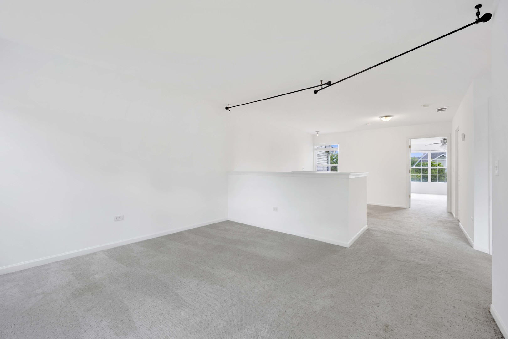 1502 SHAGBARK Drive Unit: 1502