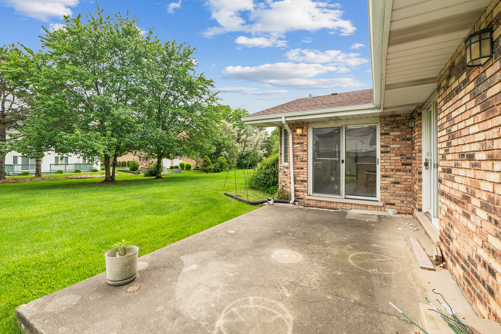 3018 Bonnie Brae Crescent