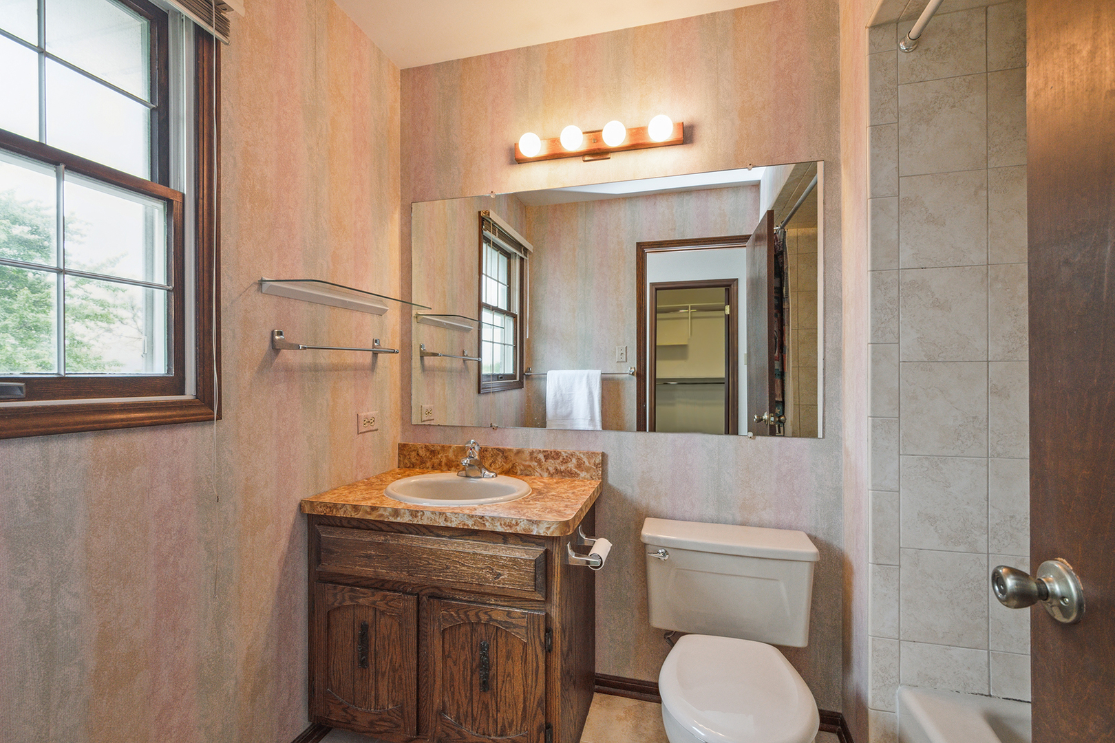 3018 Bonnie Brae Crescent