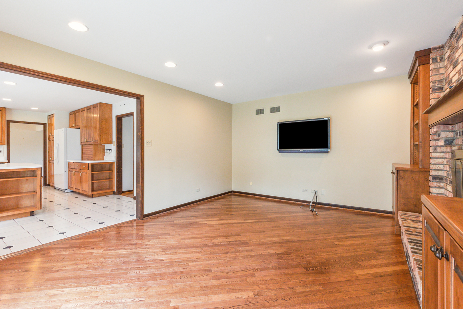 3018 Bonnie Brae Crescent