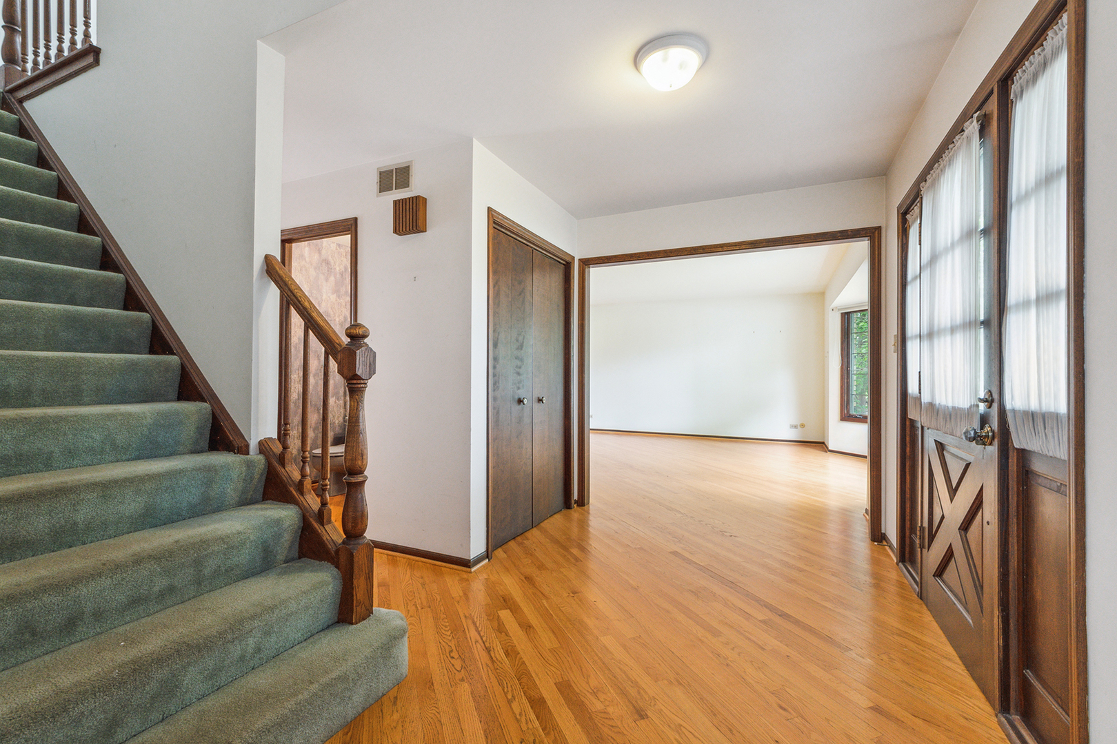 3018 Bonnie Brae Crescent