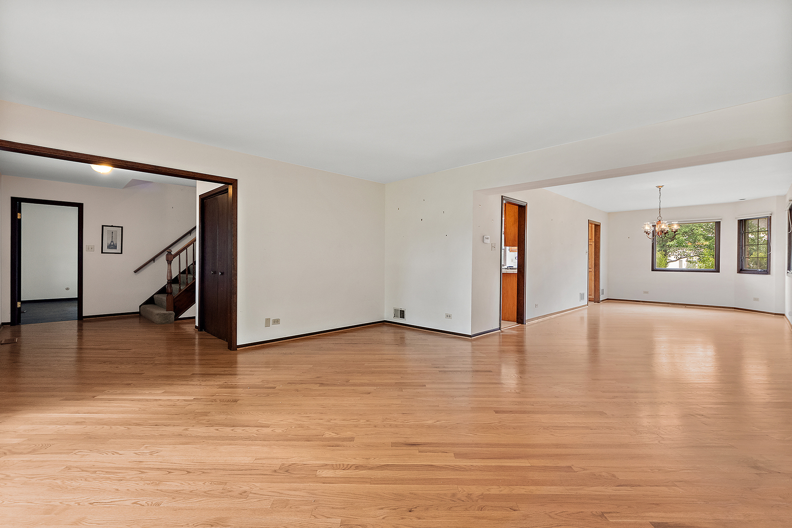 3018 Bonnie Brae Crescent