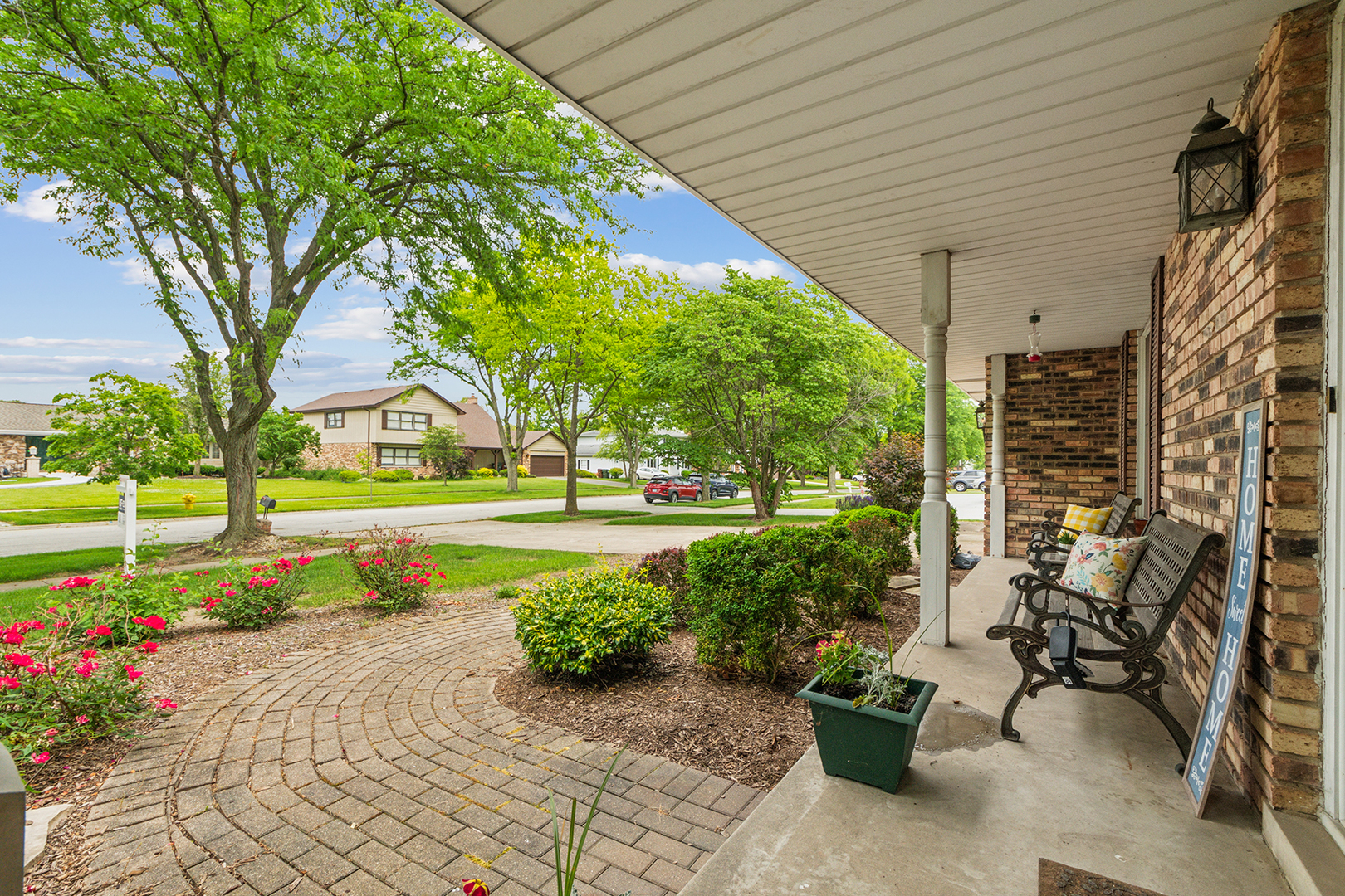 3018 Bonnie Brae Crescent