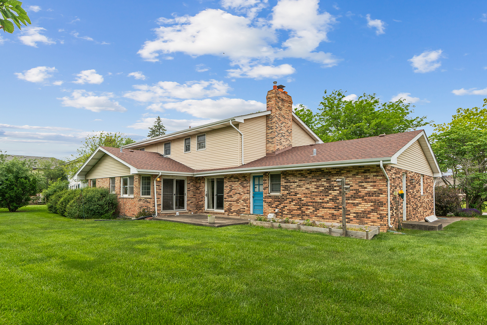 3018 Bonnie Brae Crescent