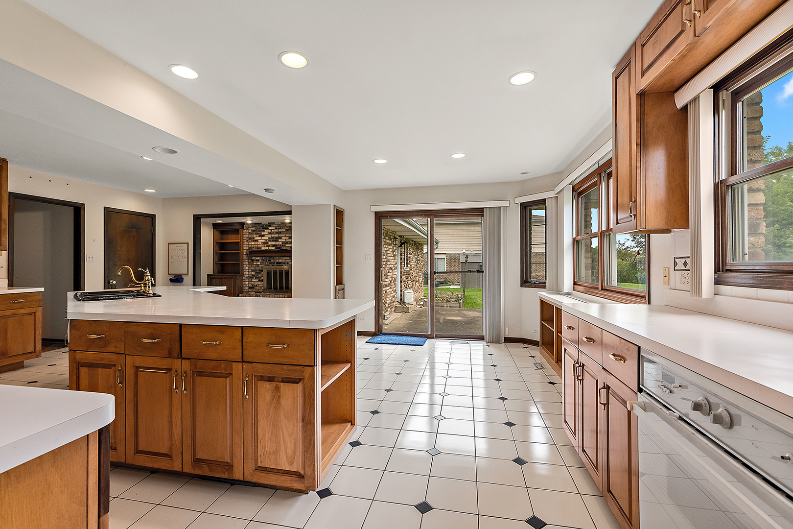 3018 Bonnie Brae Crescent