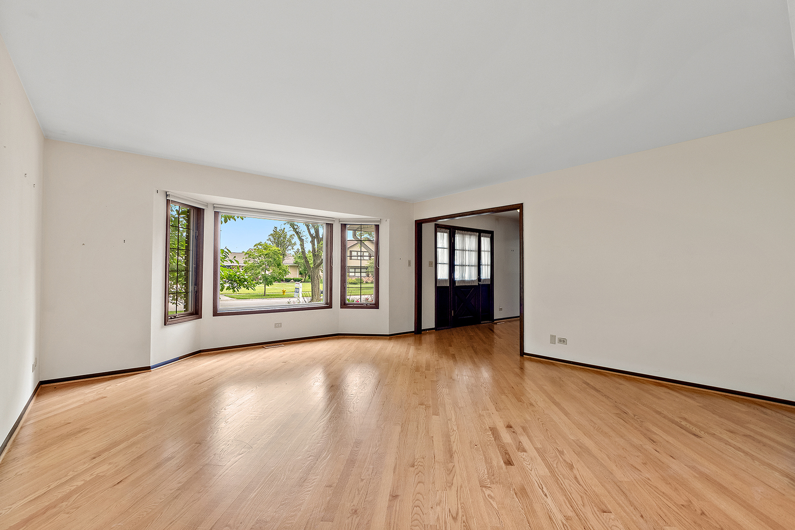 3018 Bonnie Brae Crescent