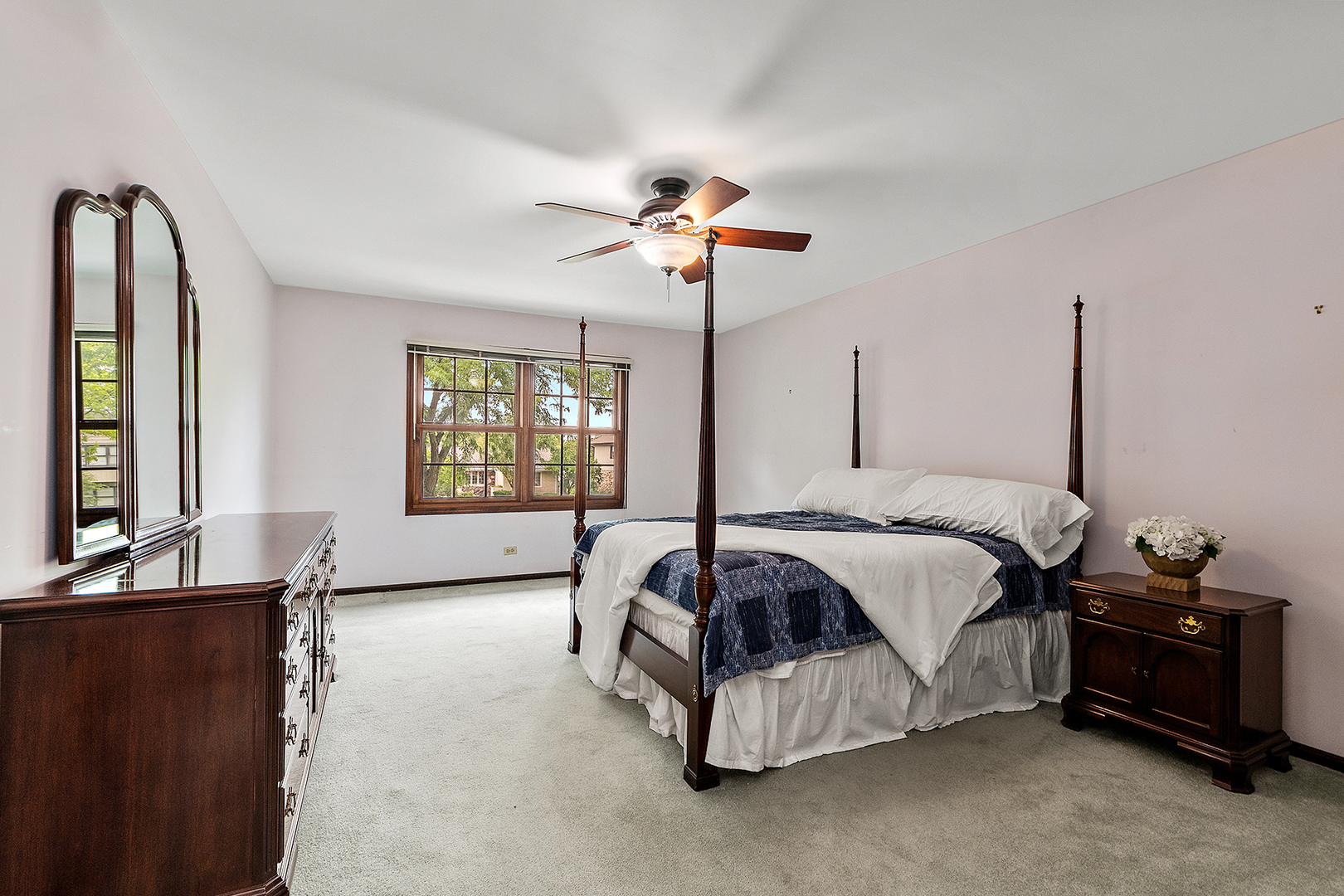 3018 Bonnie Brae Crescent