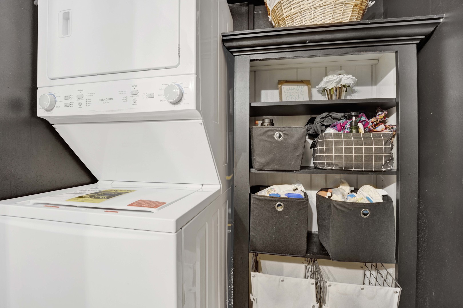 5S040 PEBBLEWOOD Lane Unit: E207