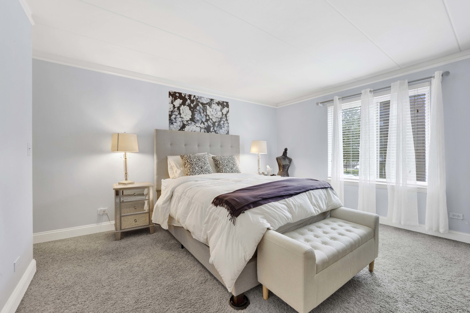 5S040 PEBBLEWOOD Lane Unit: E207