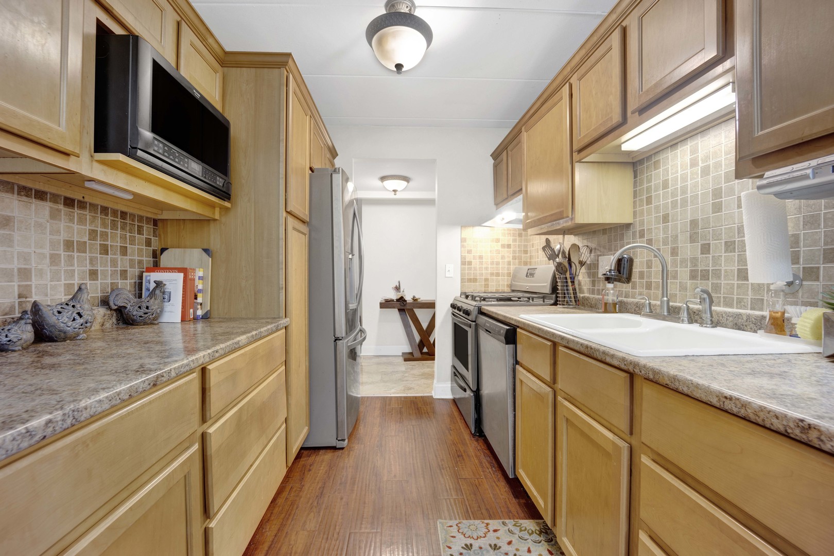5S040 PEBBLEWOOD Lane Unit: E207