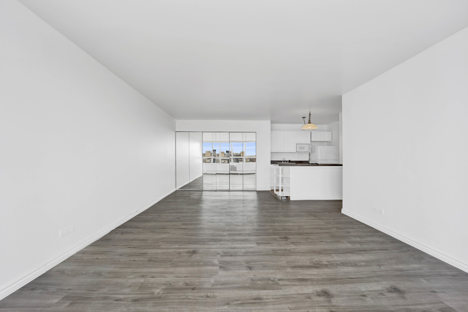 6171 N Sheridan Road Unit: 2409