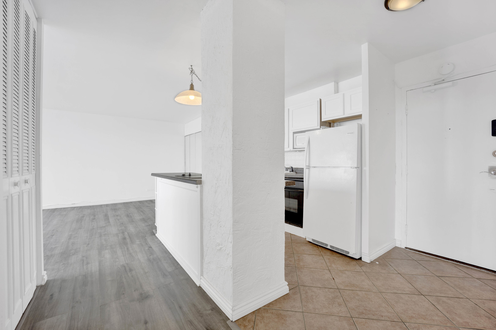 6171 N Sheridan Road Unit: 2409