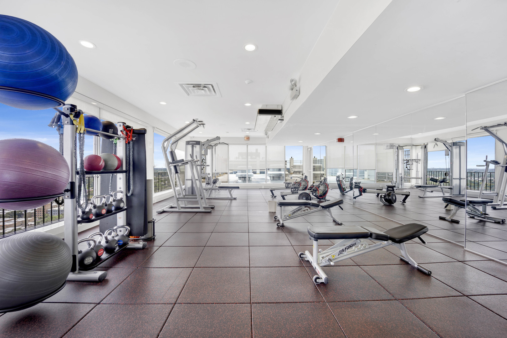 6171 N Sheridan Road Unit: 2409