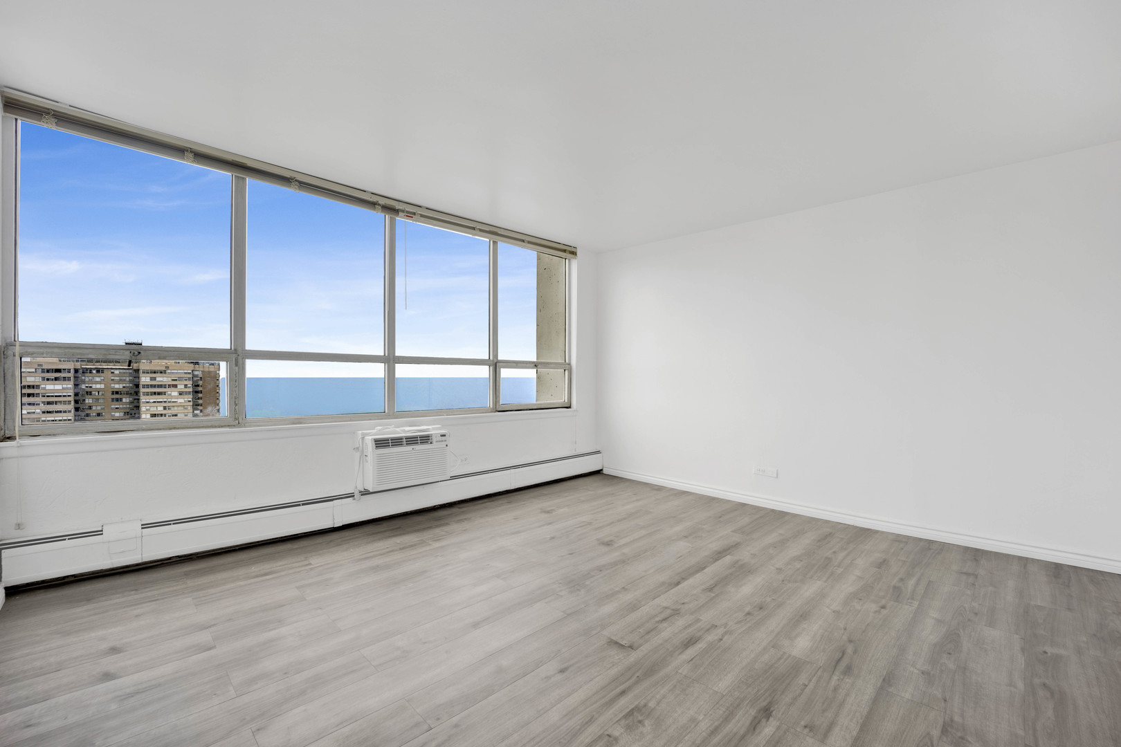 6171 N Sheridan Road Unit: 2409