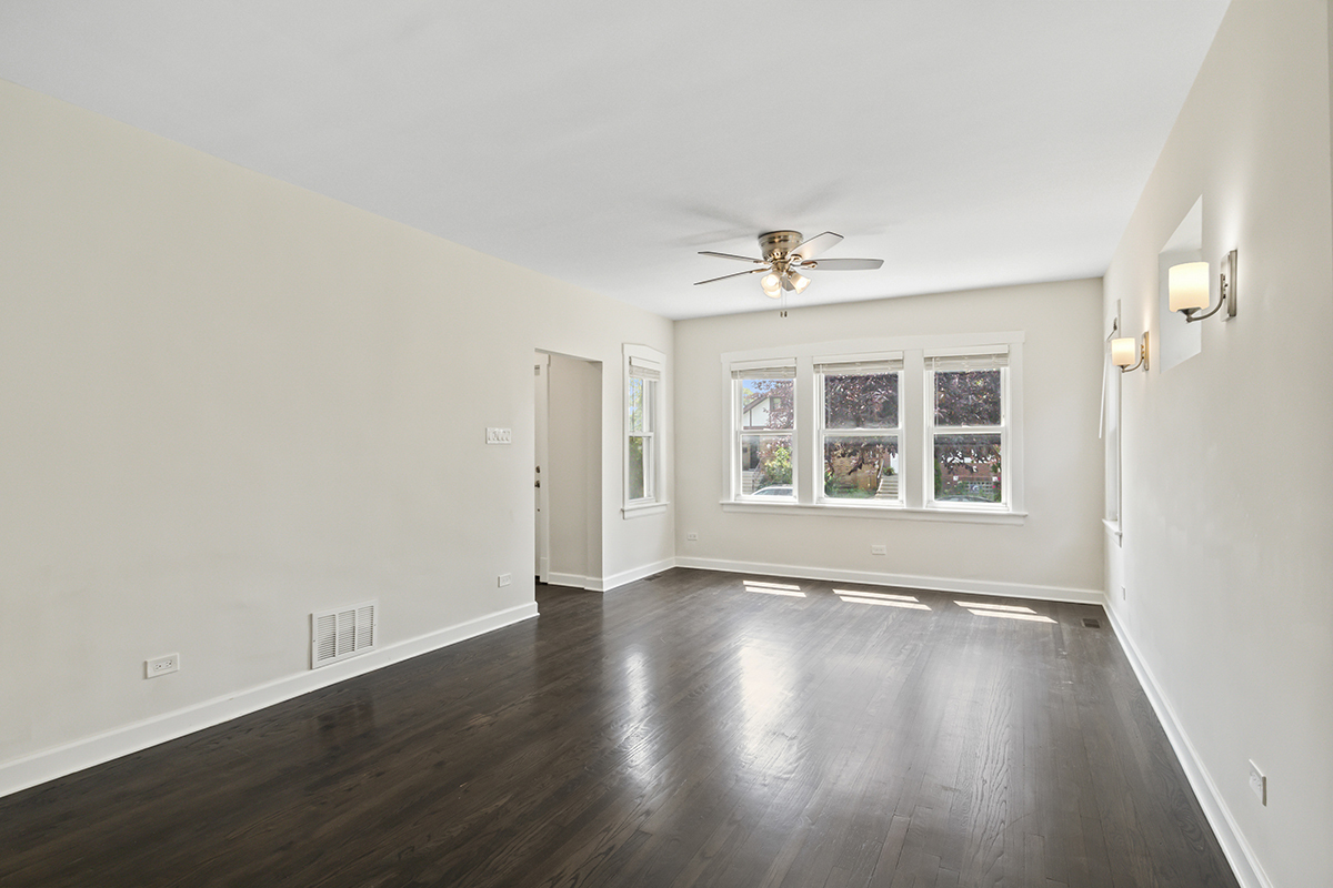 5106 W Nelson Street