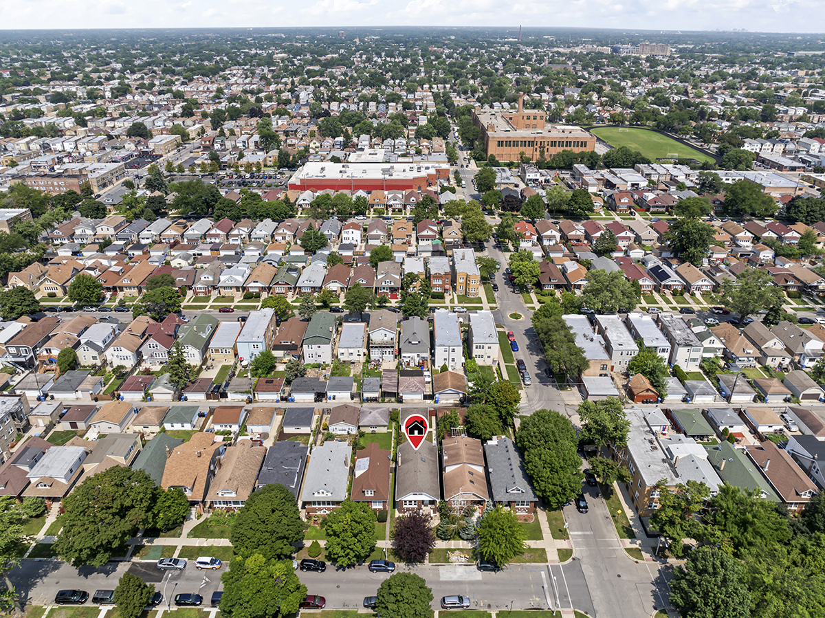 5106 W Nelson Street