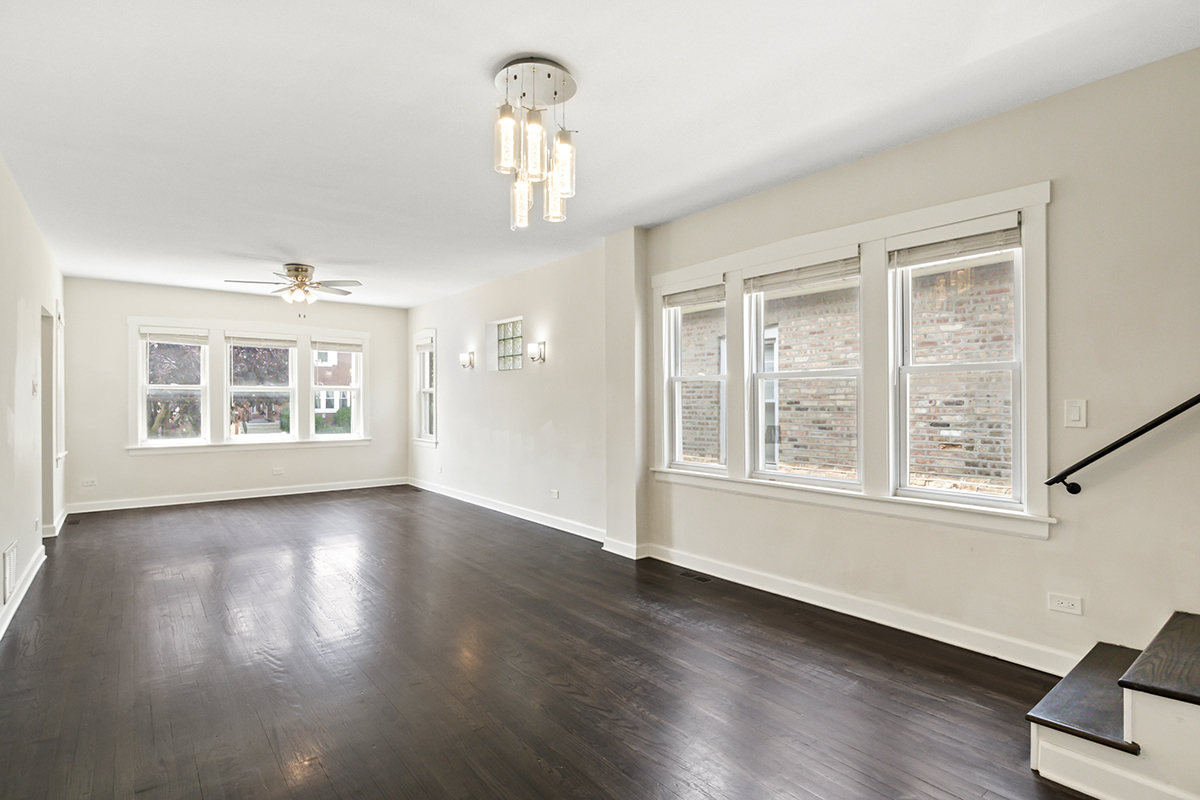 5106 W Nelson Street