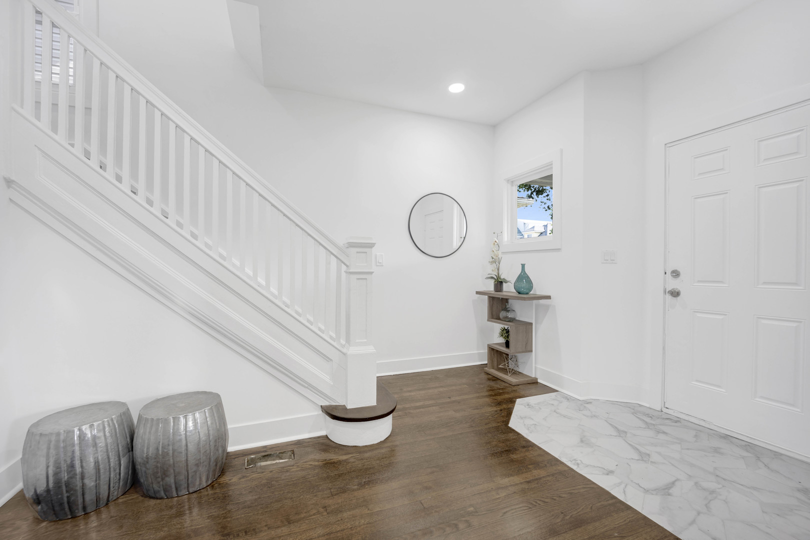 724 N Lockwood Avenue