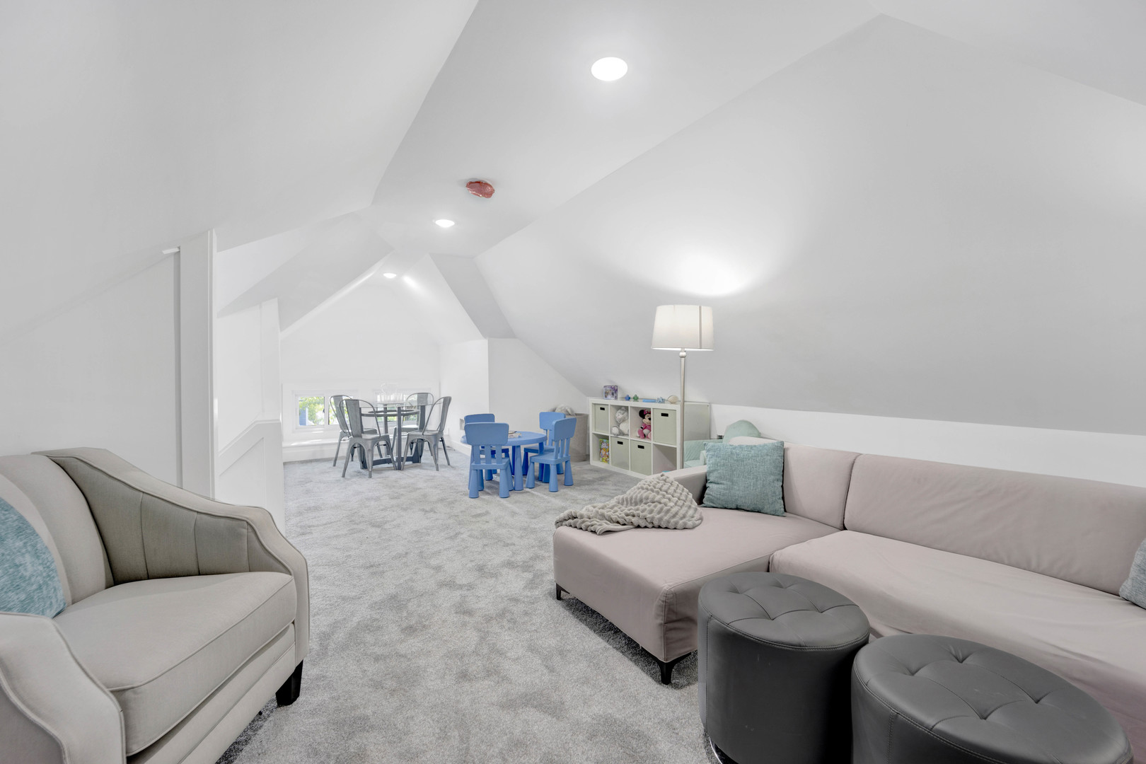 724 N Lockwood Avenue