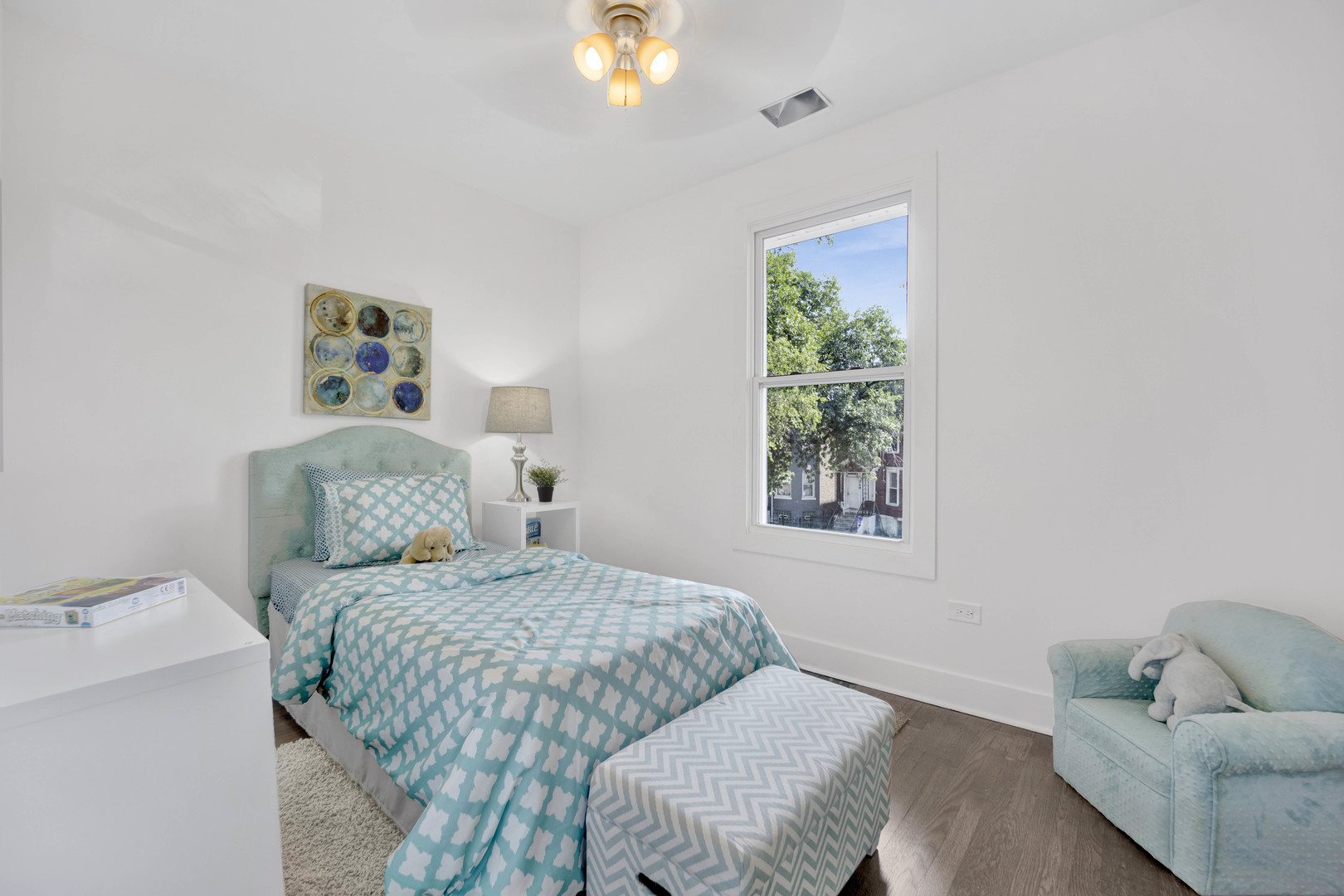 724 N Lockwood Avenue