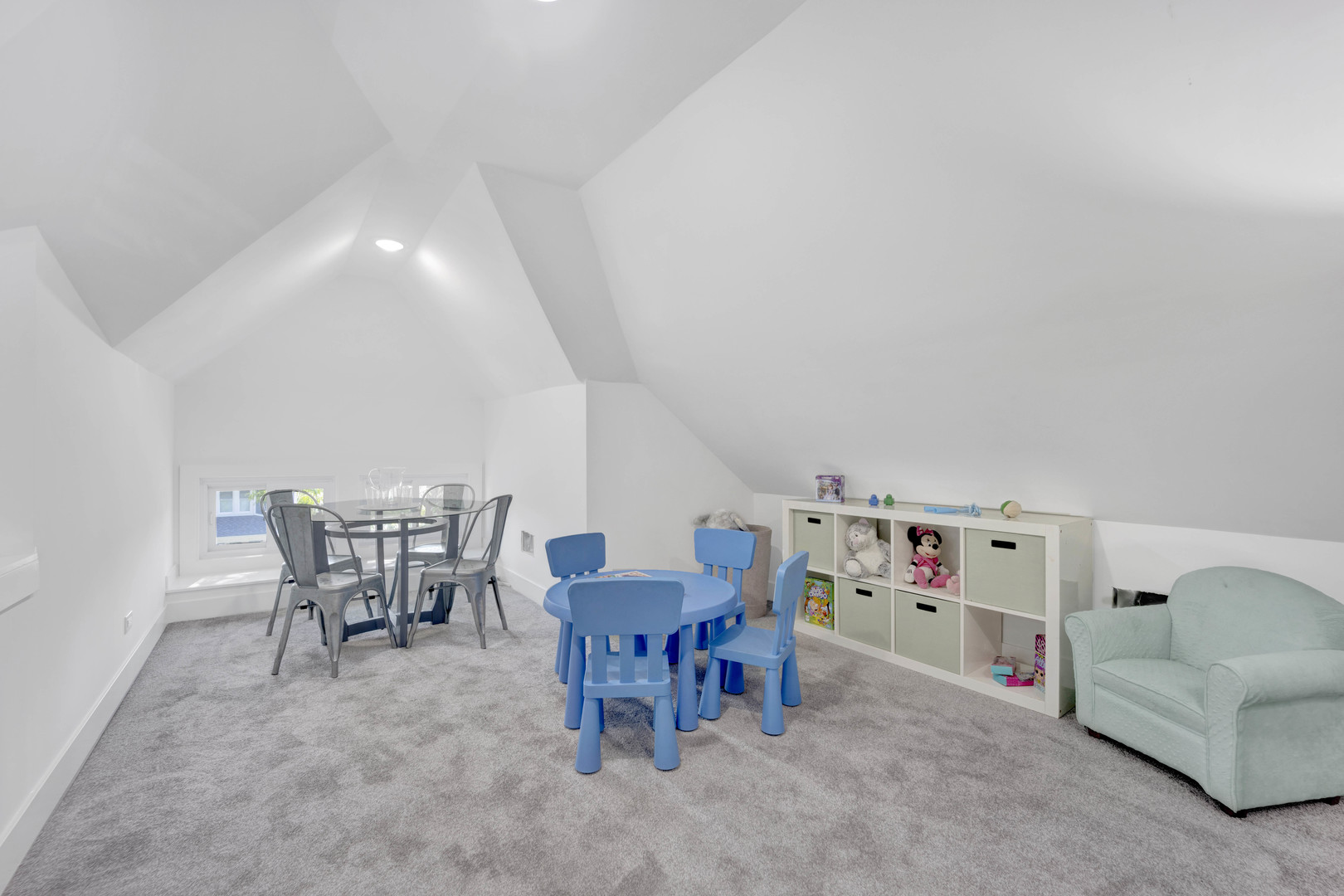 724 N Lockwood Avenue