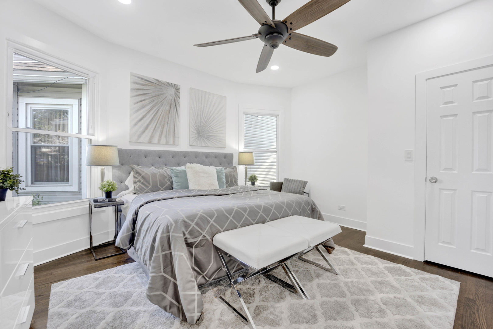 724 N Lockwood Avenue