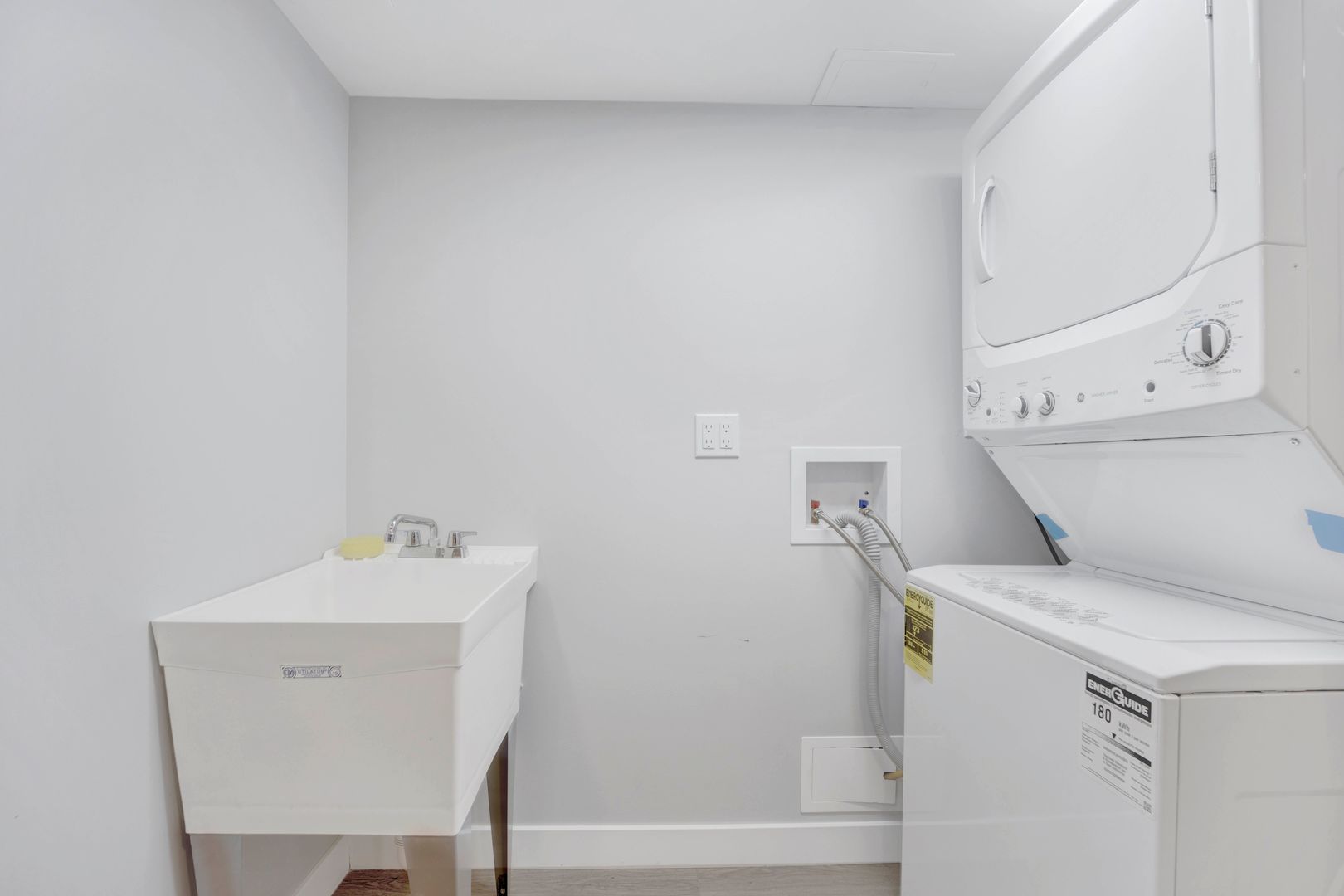 4649 N Kenmore Avenue Unit: A