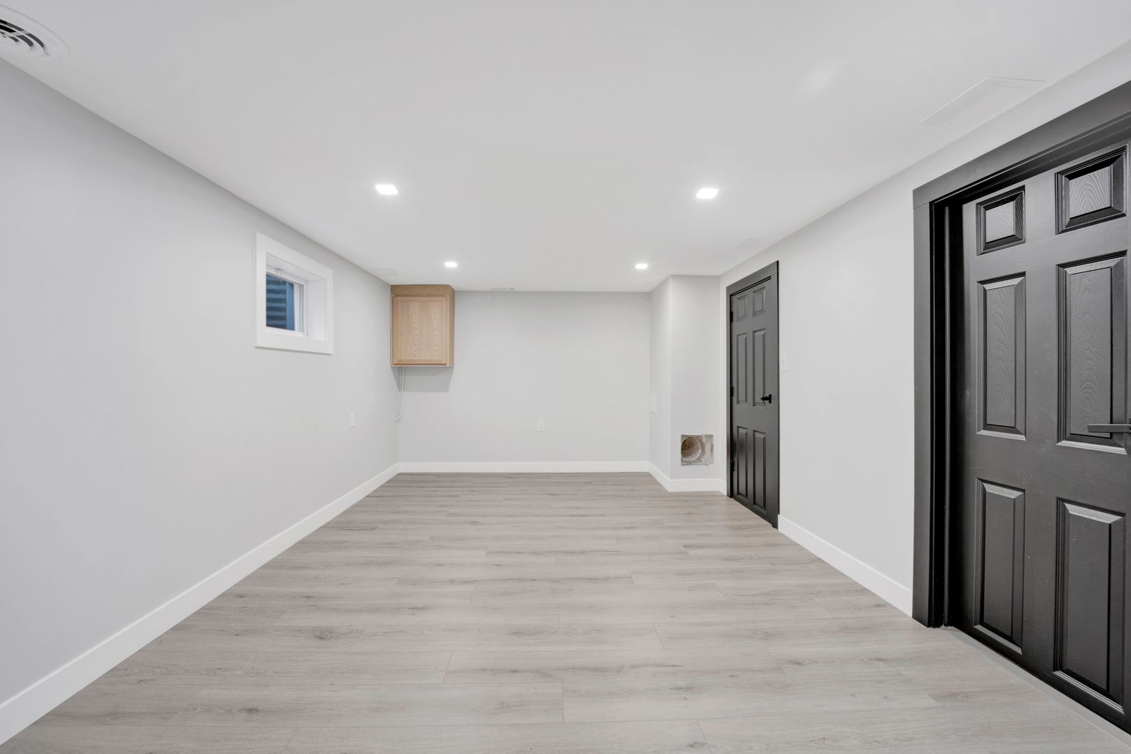 4649 N Kenmore Avenue Unit: A