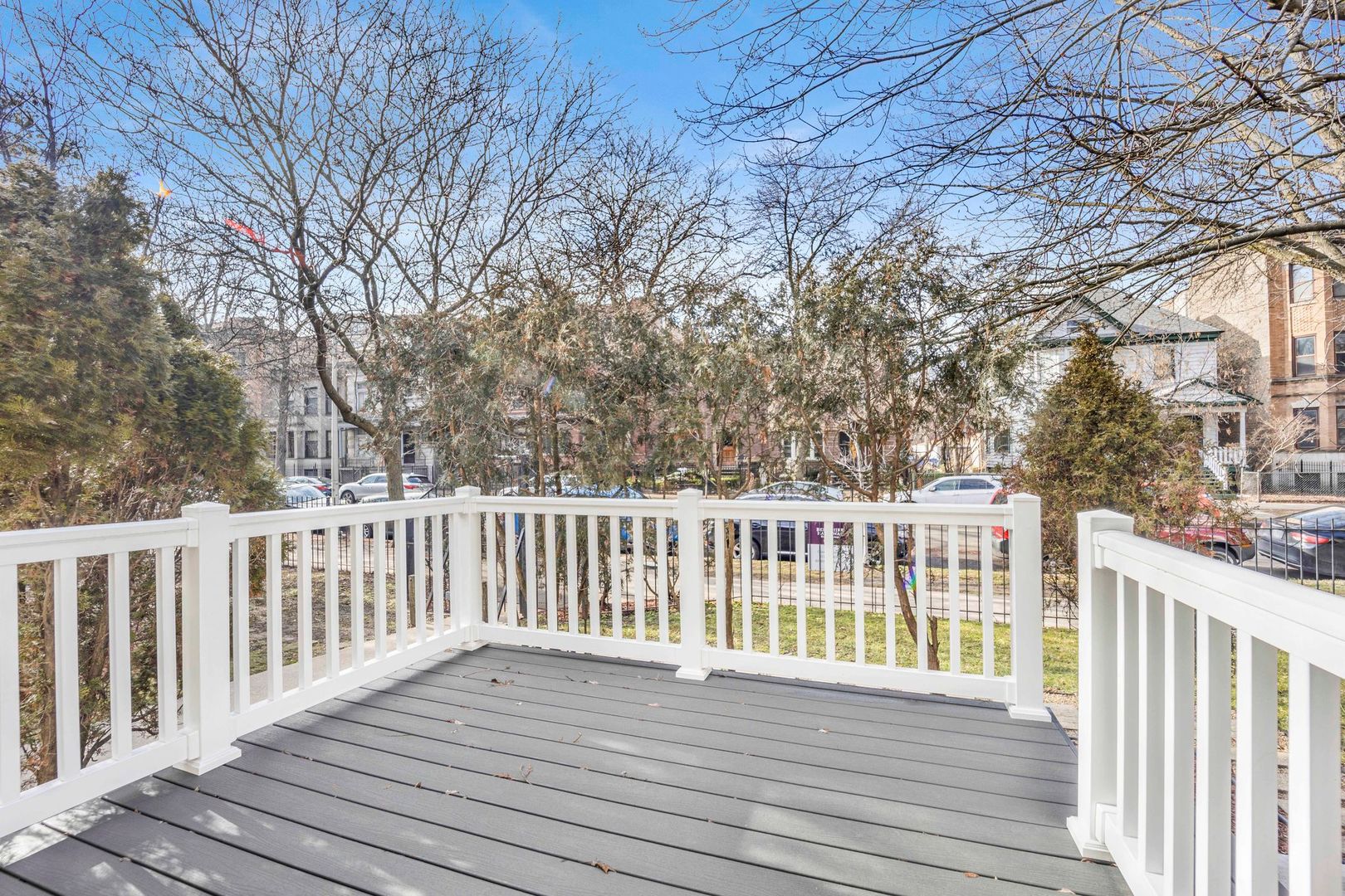 4649 N Kenmore Avenue Unit: A