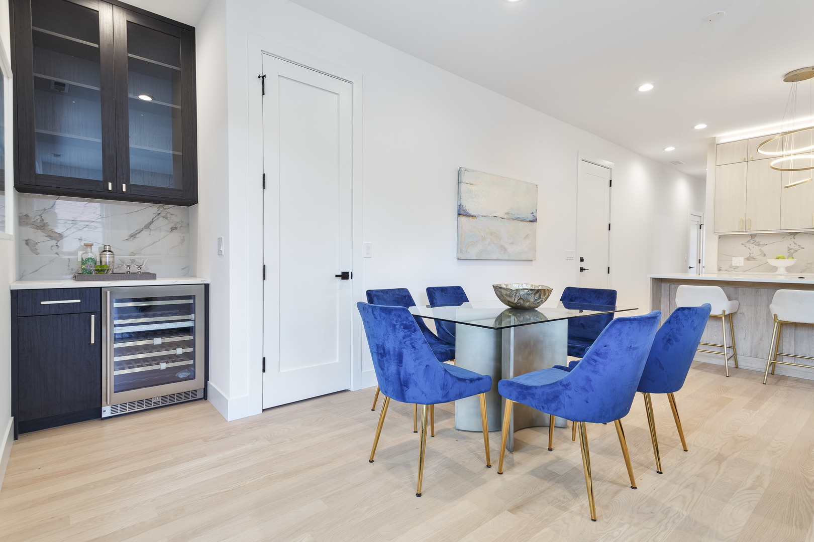 1334 W Rosedale Avenue Unit: 2