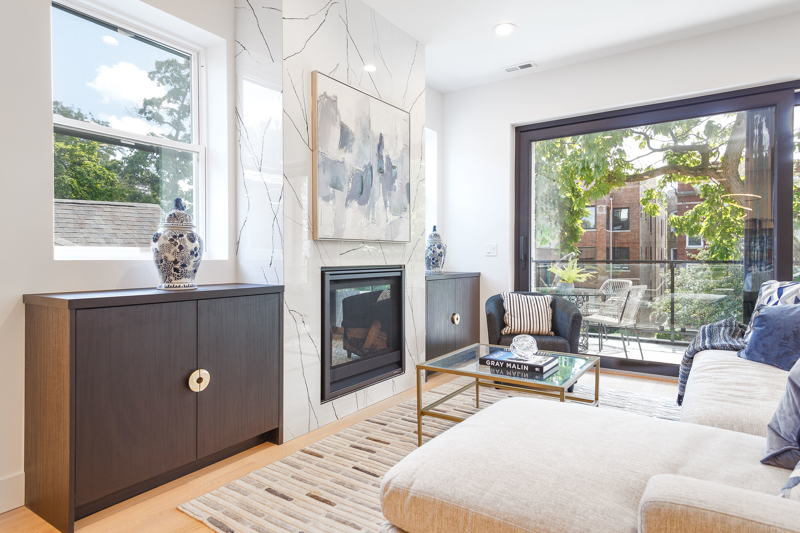 1334 W Rosedale Avenue Unit: 2