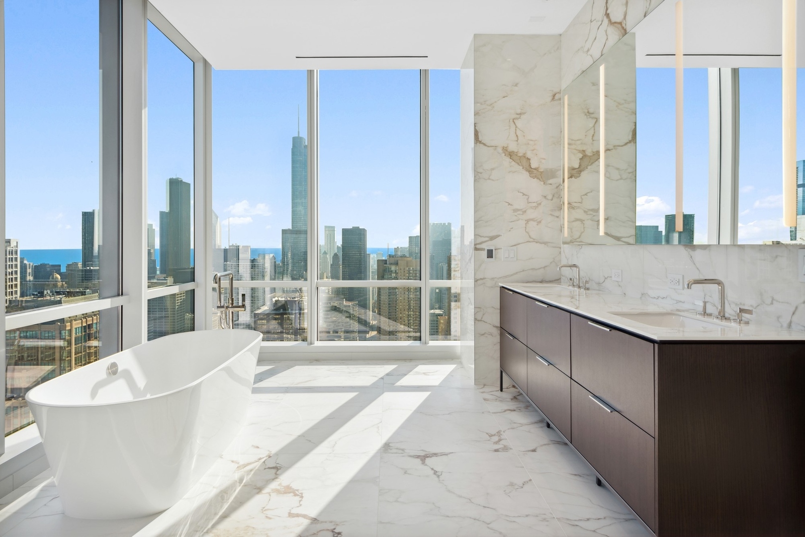 14 W Superior Street Unit: 5302