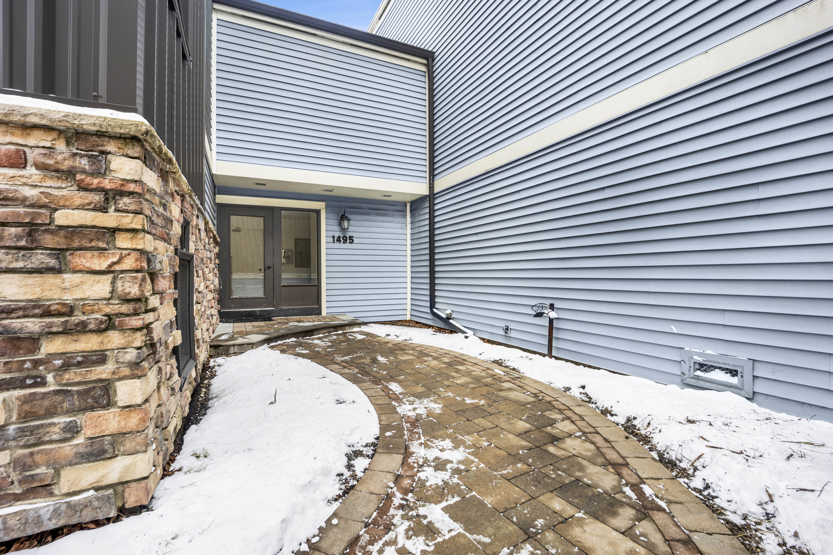 1495 S COUNTY FARM Road Unit: 1-2