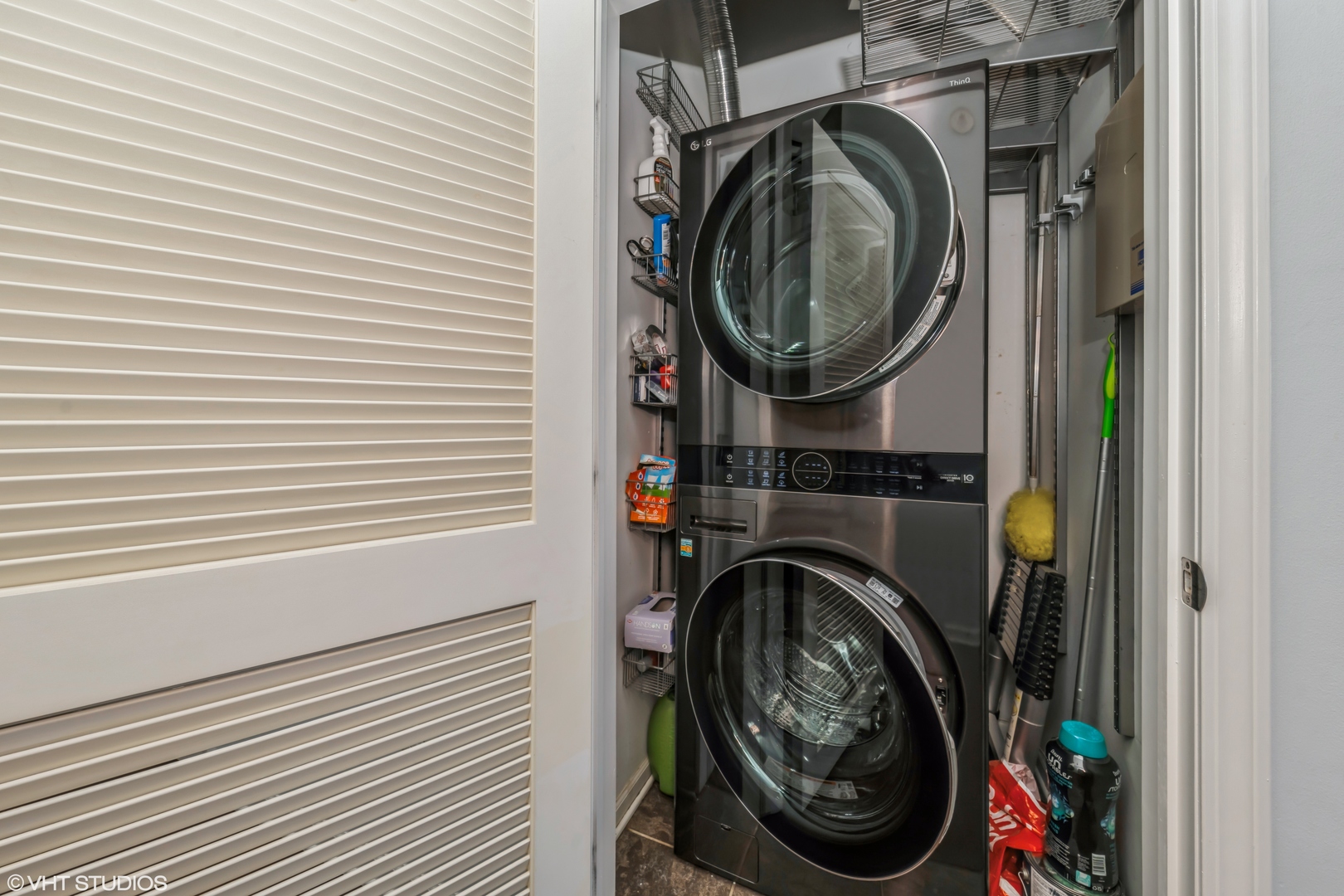 1516 S WABASH Avenue Unit: 1102