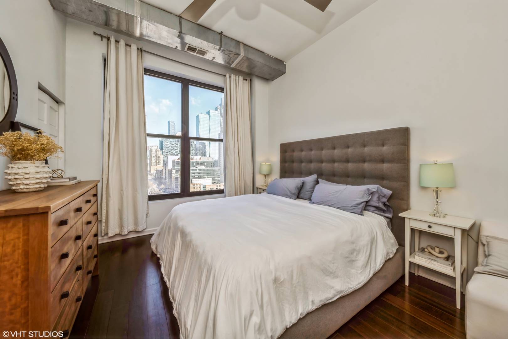 1516 S WABASH Avenue Unit: 1102