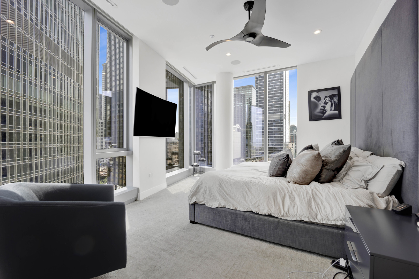 403 N Wabash Avenue Unit: 11A