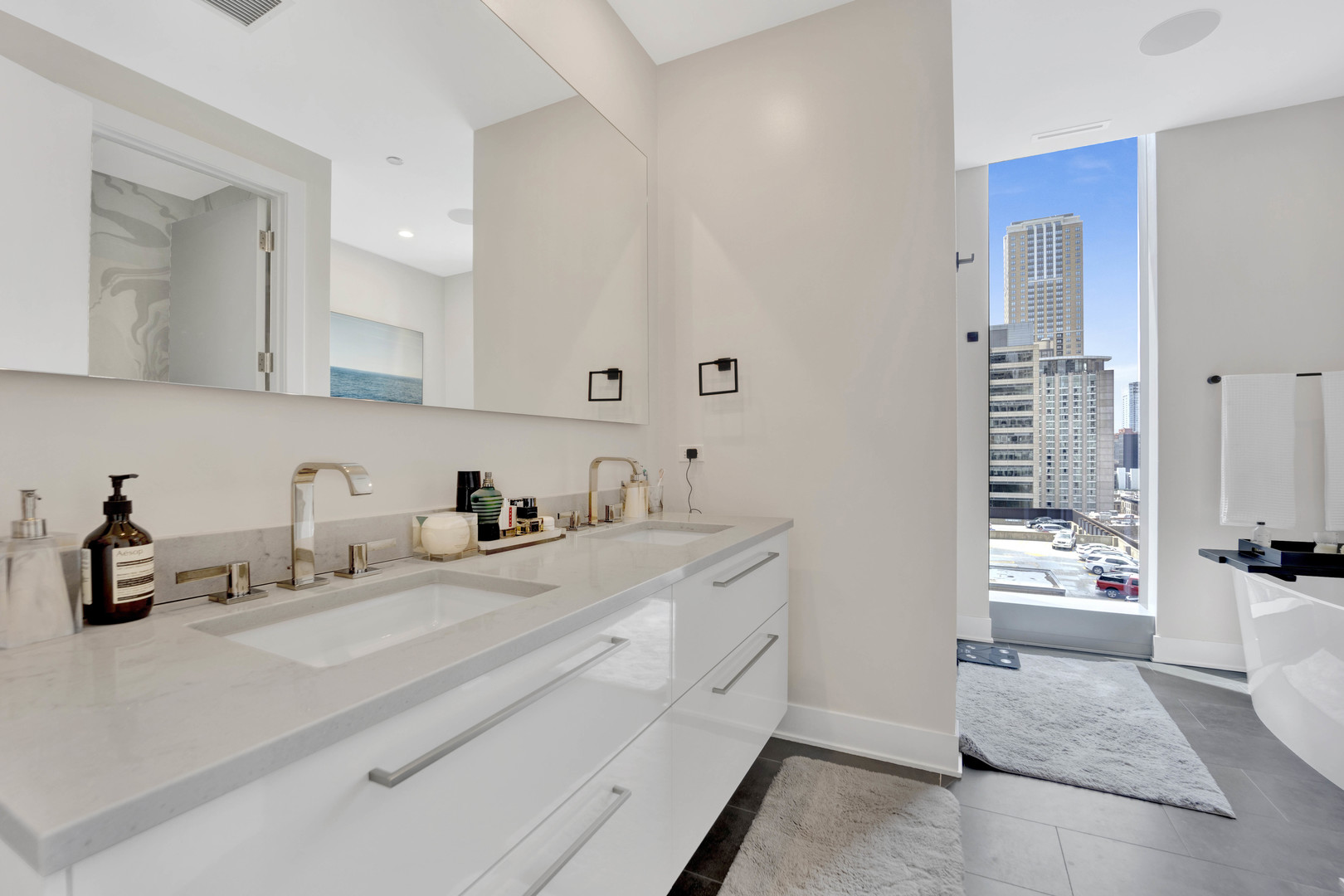 403 N Wabash Avenue Unit: 11A