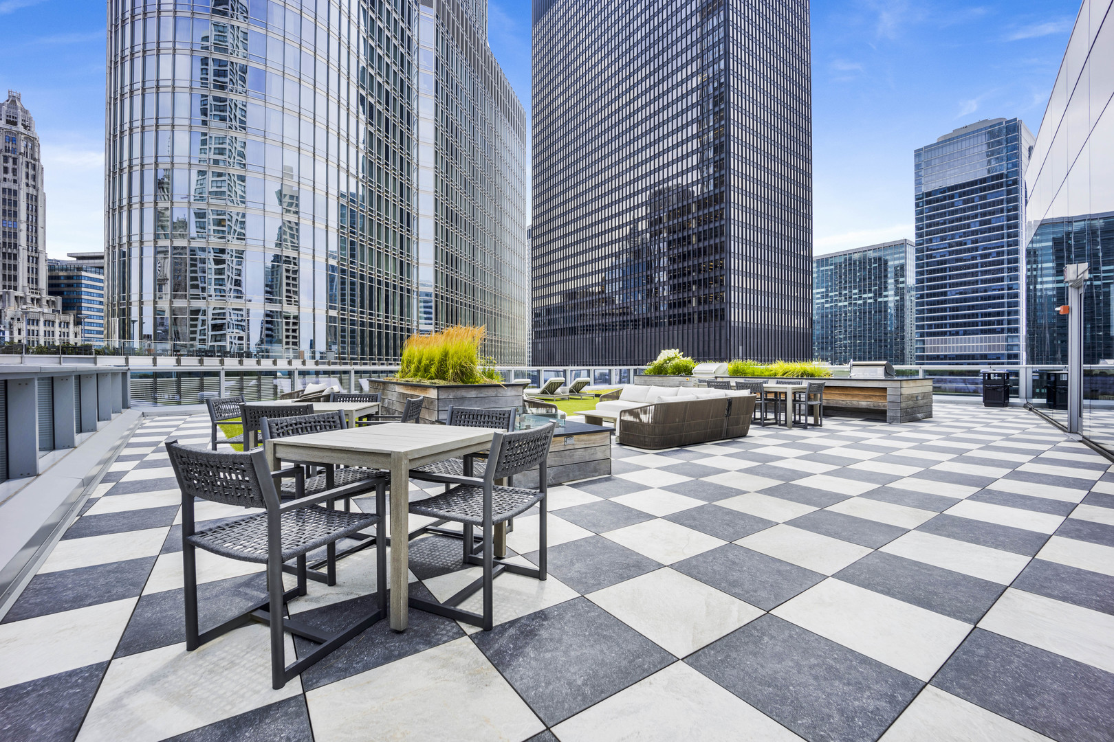 403 N Wabash Avenue Unit: 11A