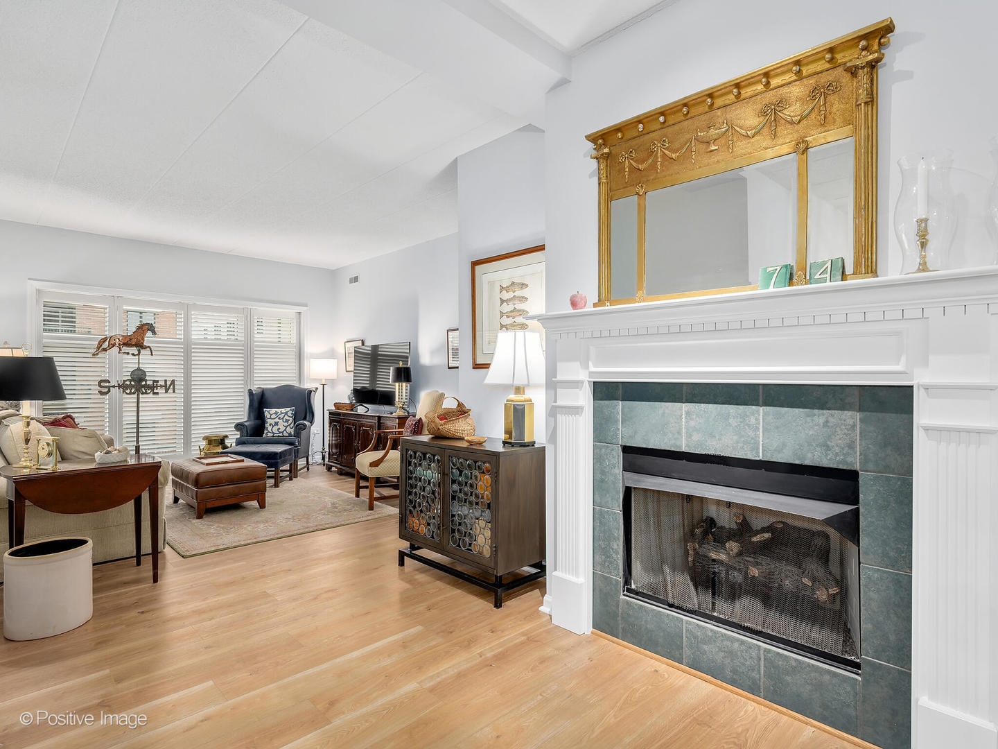 131 W ADELAIDE Street Unit: 303