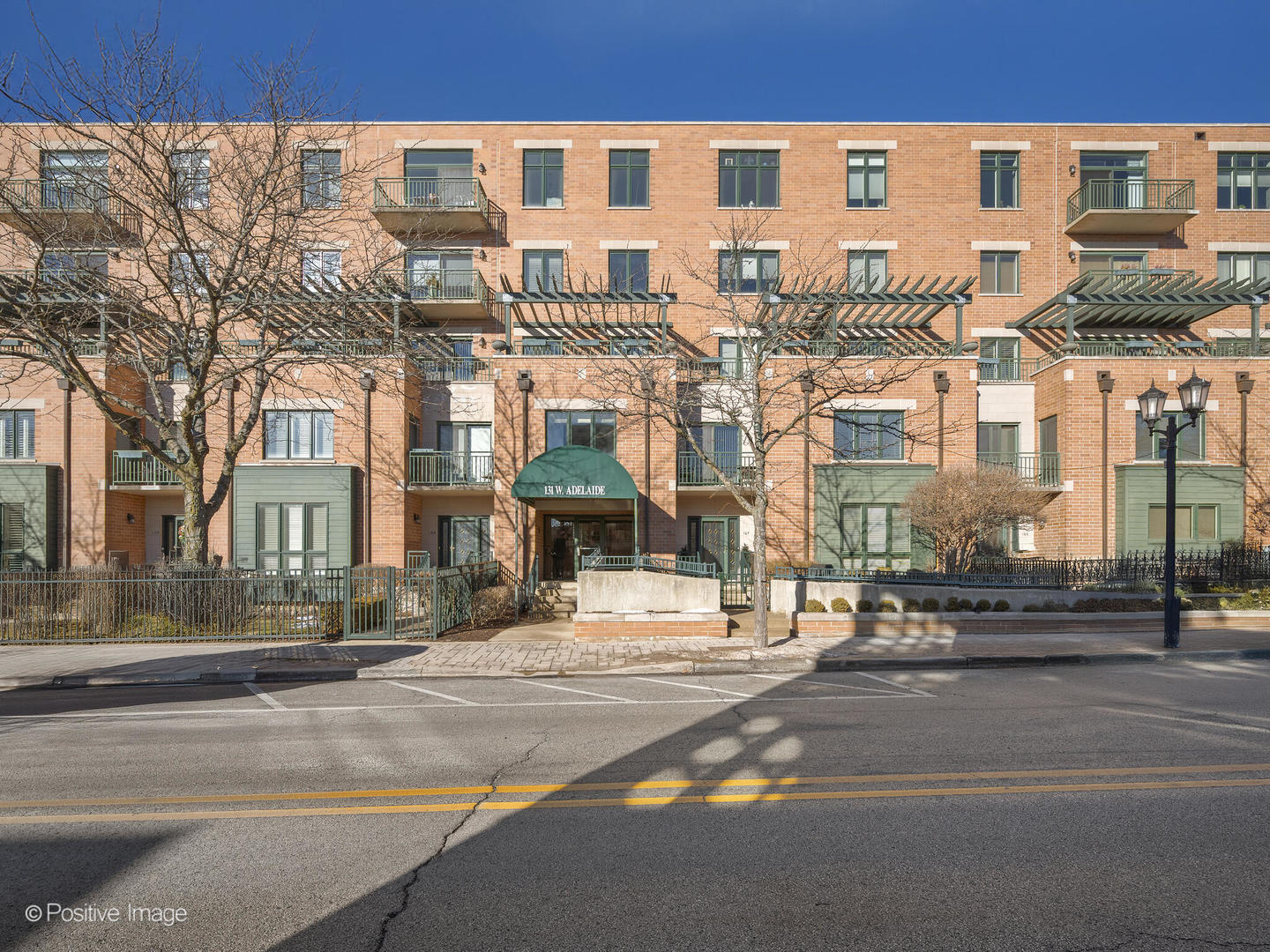 131 W ADELAIDE Street Unit: 303