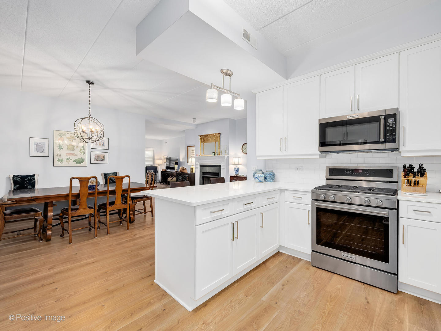 131 W ADELAIDE Street Unit: 303