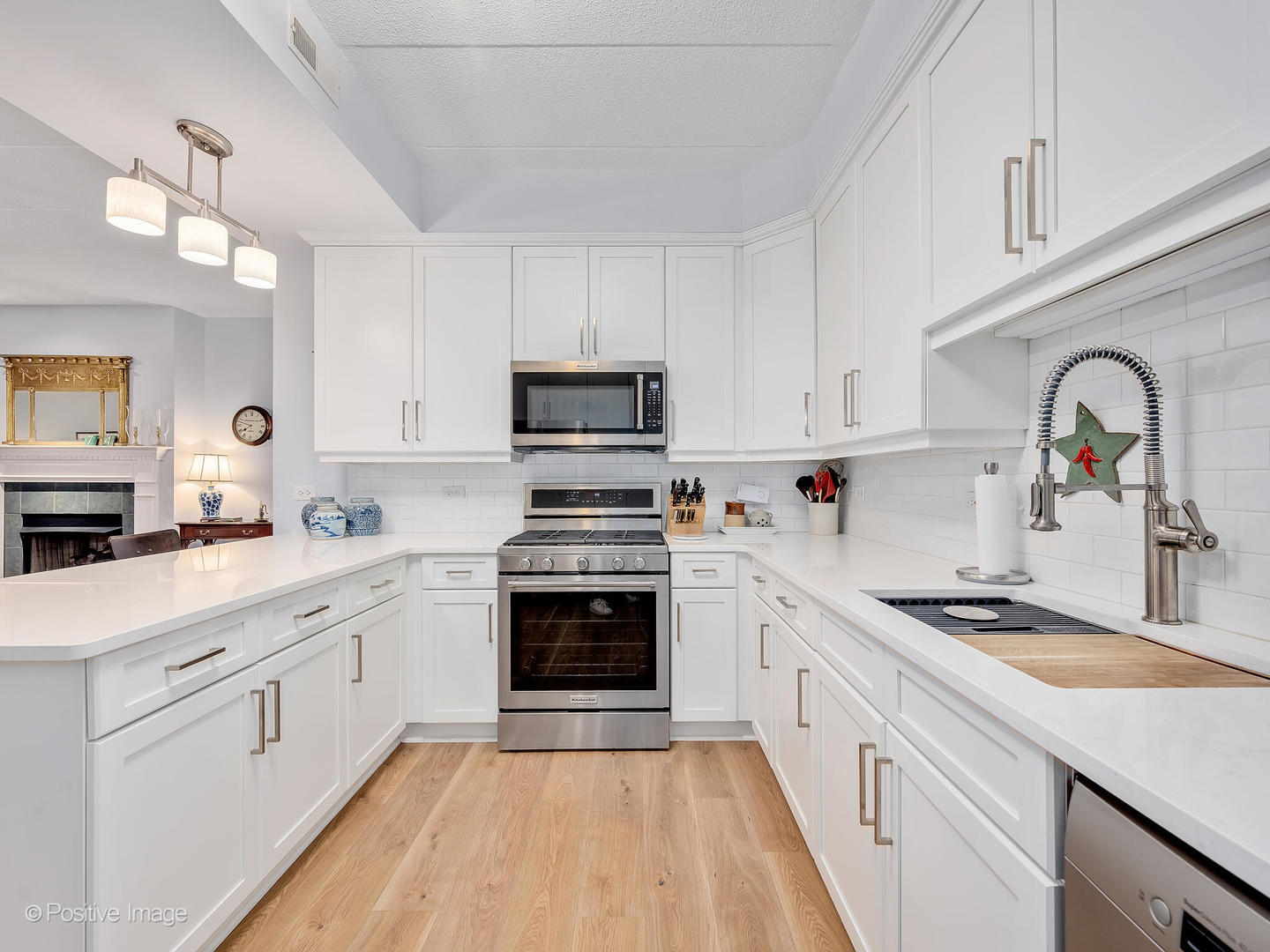 131 W ADELAIDE Street Unit: 303